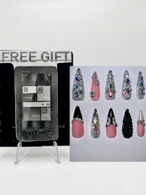 Look Beautiful luxury press on nails with free tablet